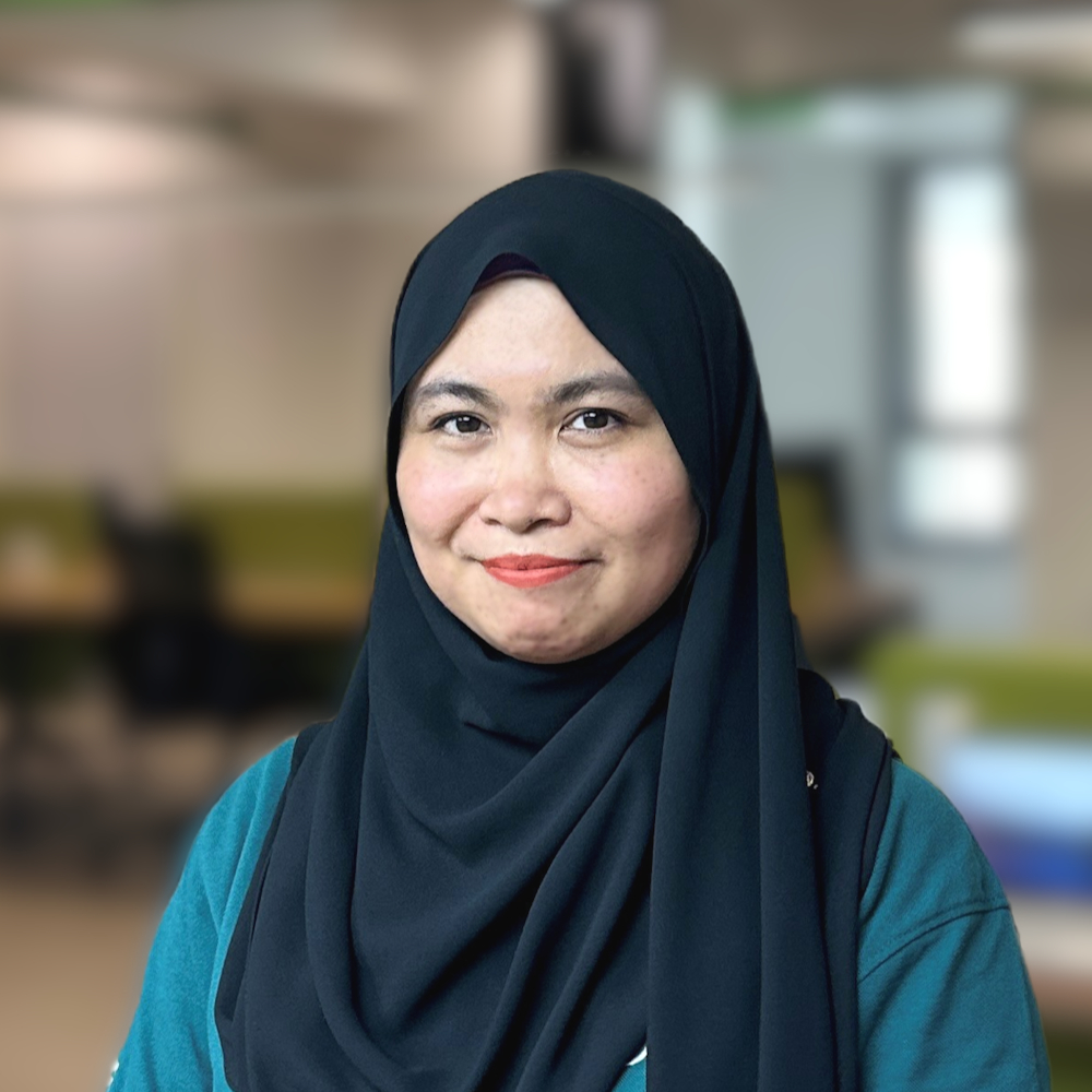 Sarah Nazirah - Senior System Analyst